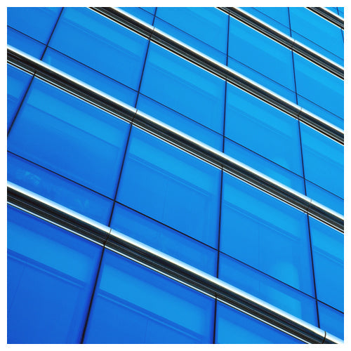 COLOR BLUE